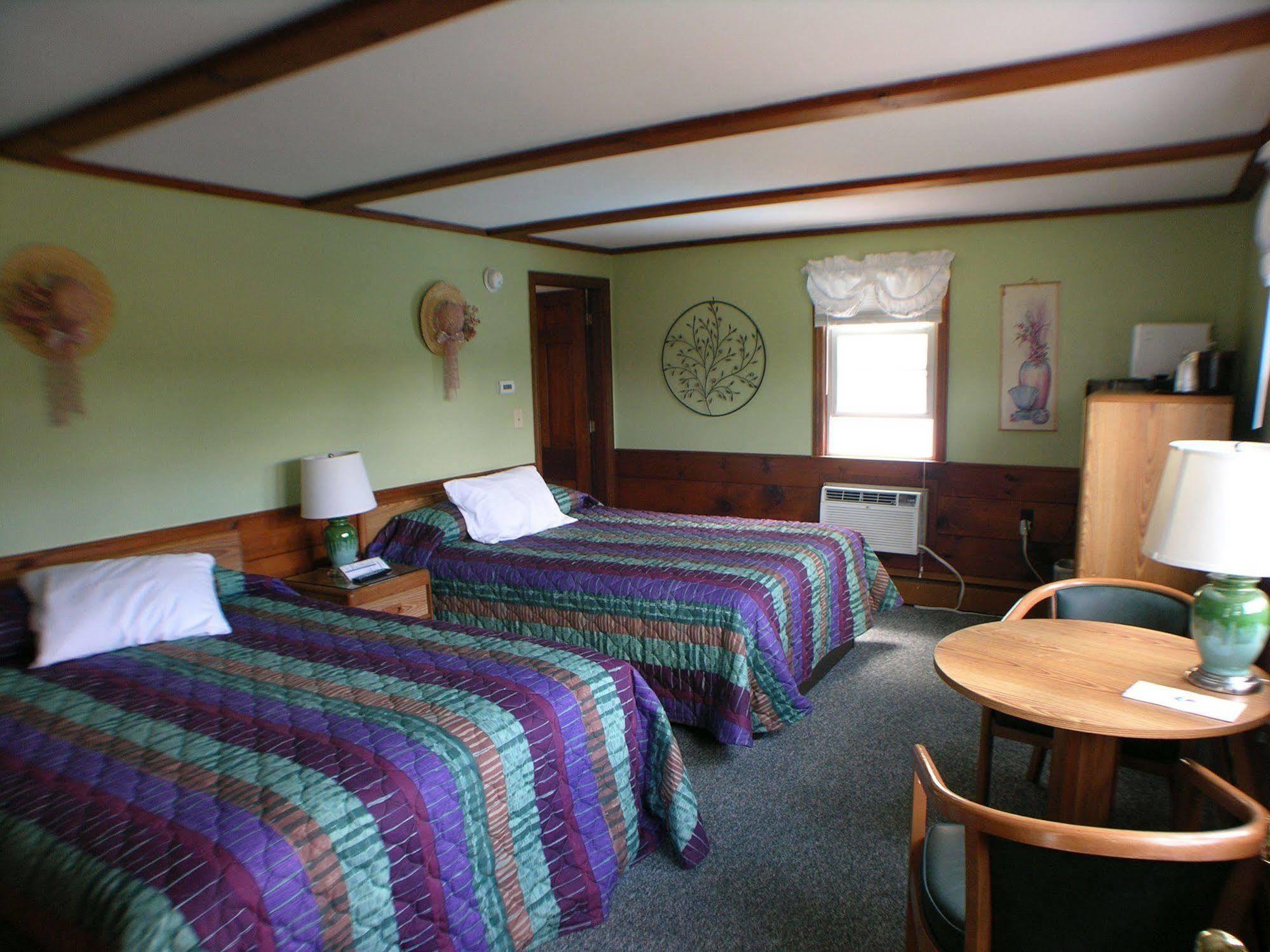 Bay Top Motel Weirs Beach Esterno foto
