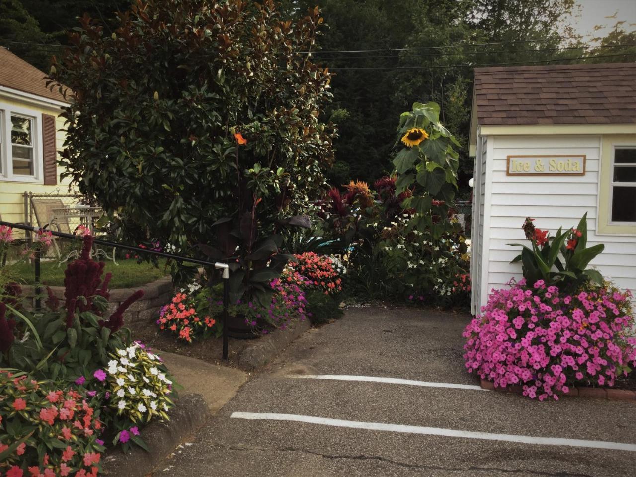 Bay Top Motel Weirs Beach Esterno foto